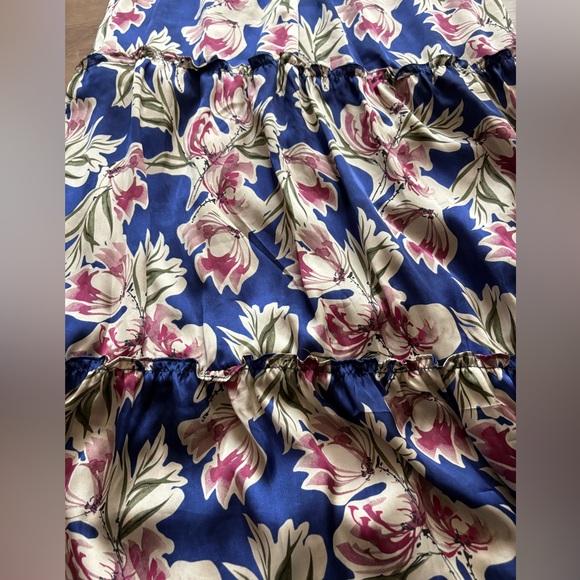 Gorgeous Julia Jordan Floral Tiered Maxi Dress - Picture 3 of 7